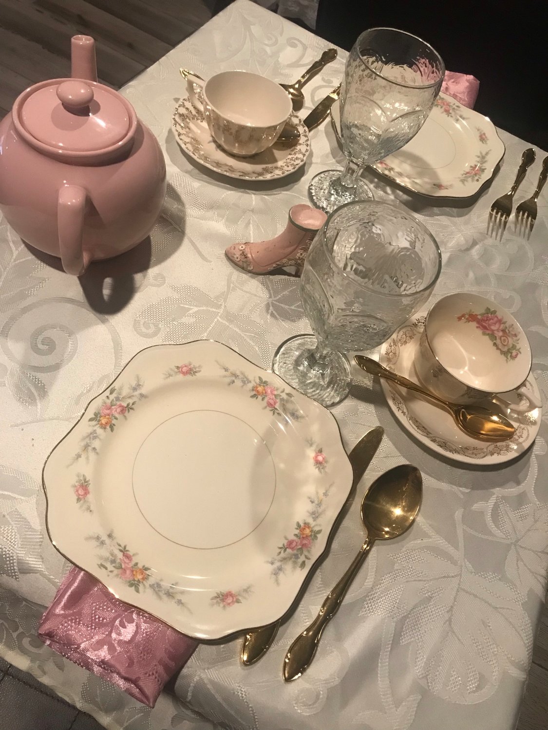 Blue Point tea room—with full bar—to open late January The Suffolk County News